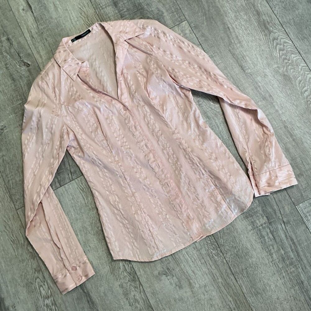 Maurices Women’s M Blush Pink Shimmer Stripe Button-Up Dress Shirt w/ Flaw